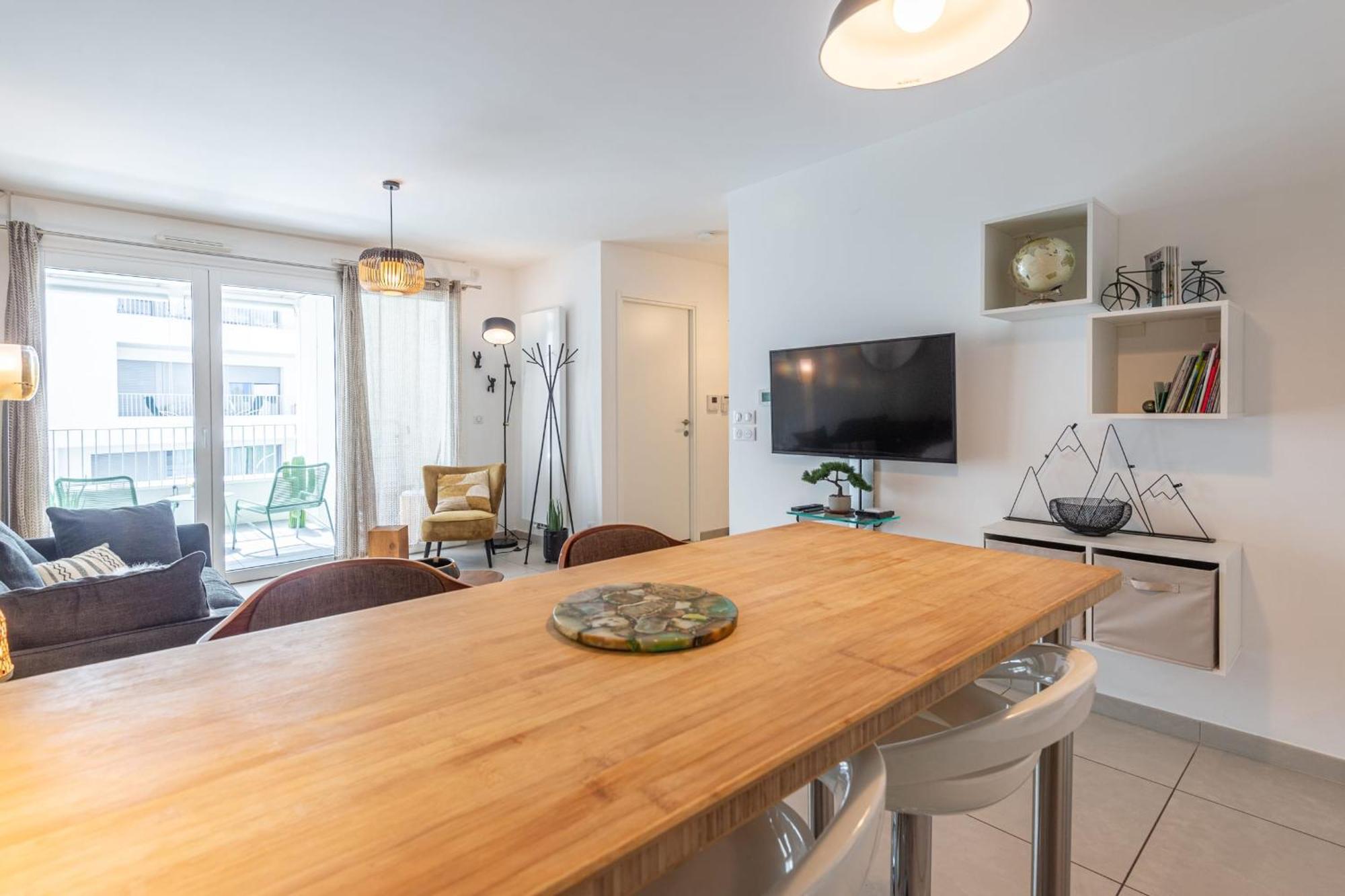 L'Interprete 405 4 - Apartment With Terrace Annecy Kültér fotó